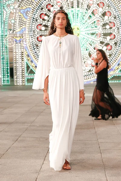 Look 61